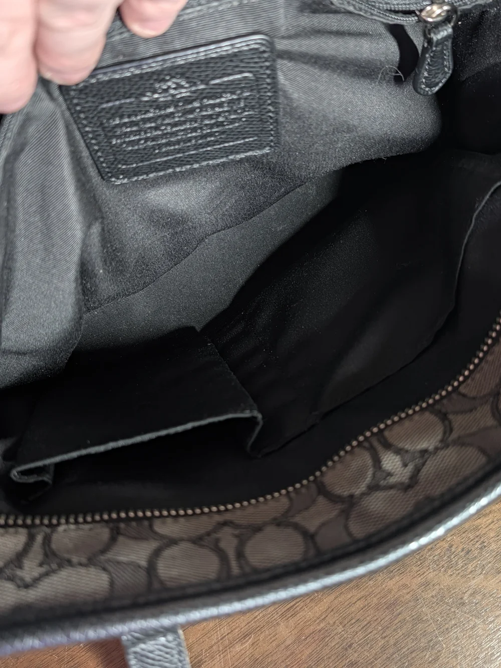 Coach City Tote in Signature Canvas Black Charcoal Gray Like New
